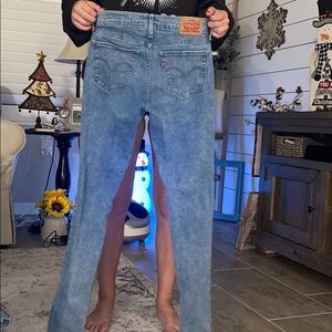 Levi Light Wash Size 25 710 High Rise